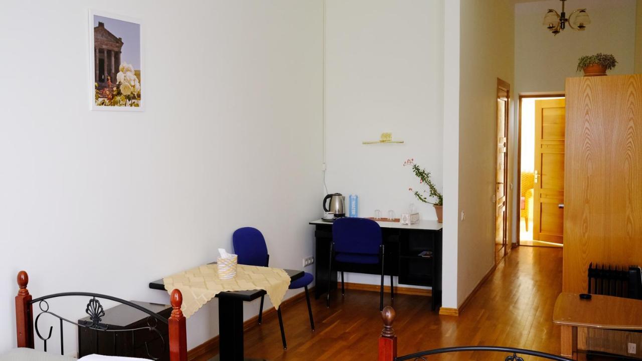 Хостел Ymca Spitak Экстерьер фото